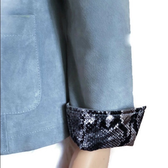 Live a Little Women’s size M suede jacket - Picture 2 of 7